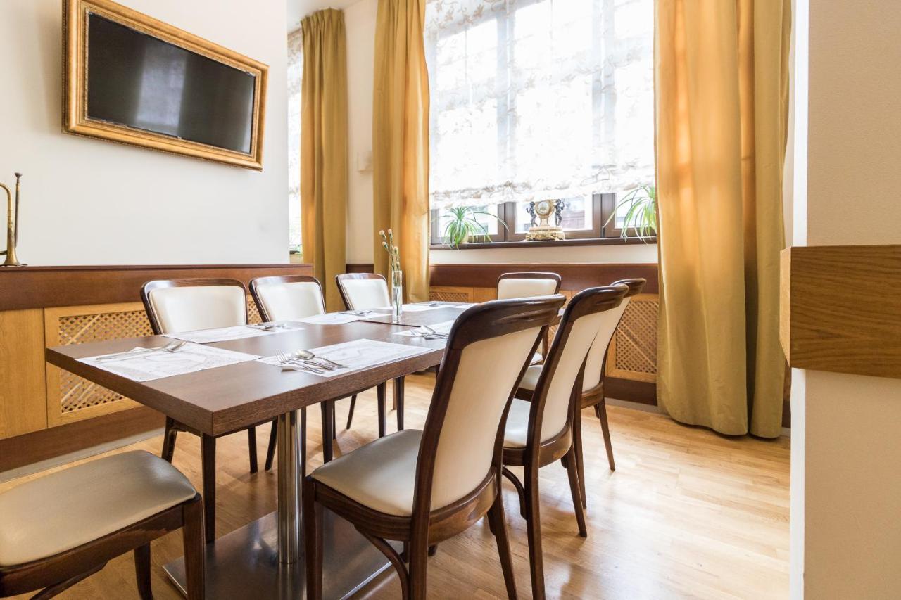 Hotel Vabank Golub-Dobrzyń Exteriér fotografie