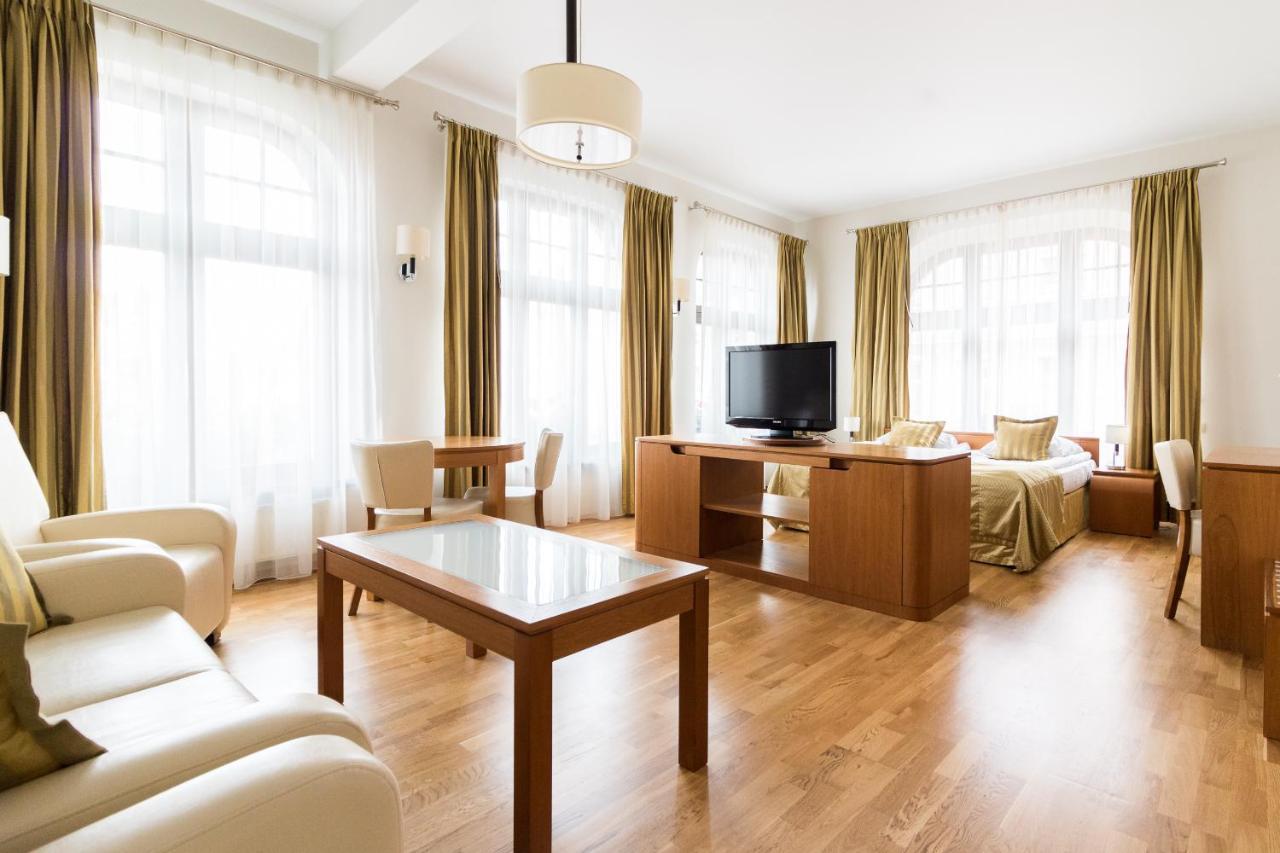 Hotel Vabank Golub-Dobrzyń Exteriér fotografie
